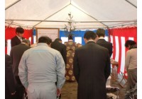 Iマンション新築工事の地鎮祭を行いました。