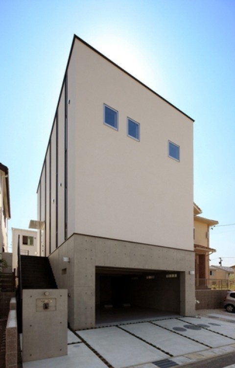 Rc造ガレージとcasa Cubeが融合した混構造長期優良住宅 岐阜で家づくりなら矢島建設興業 Rc造ガレージとcasa Cubeが融合した混構造長期優良住宅 岐阜で家づくりなら矢島建設興業