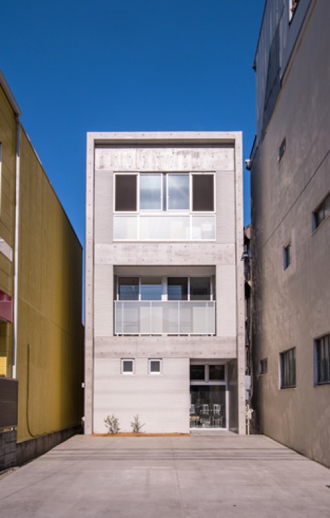 シンプルで落ち着いた雰囲気のRC住宅